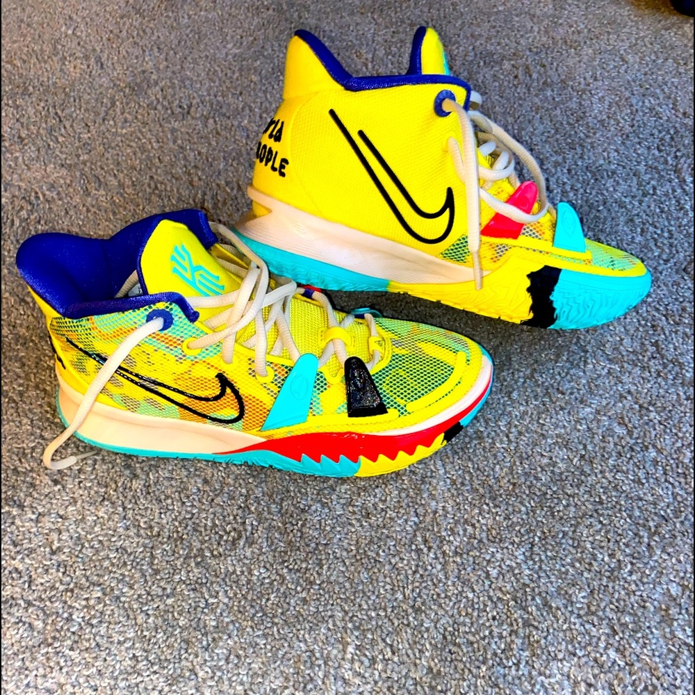 Nike One world One people Kyrie 7! BRAND NEW! IN BOX! NEVER WORN!
